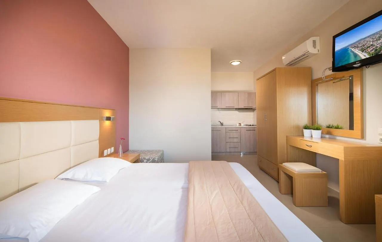 Filippos Apartments & Studios Nikiti