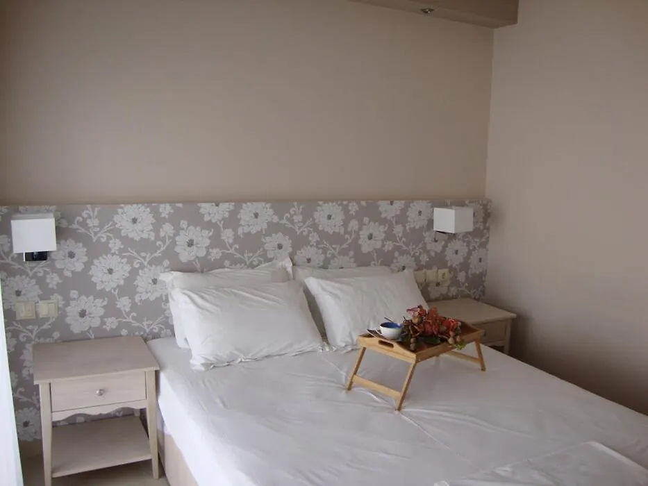 Filippos Apartments & Studios Nikiti   Nikiti (Sithonia)